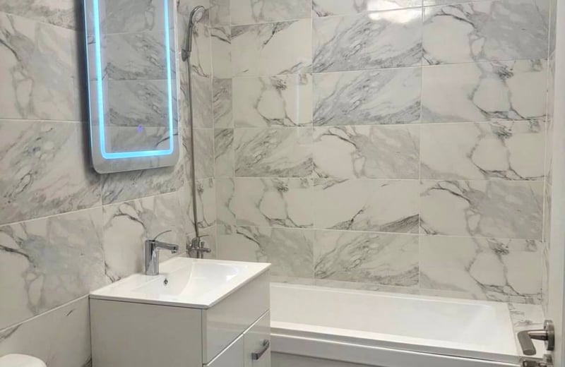 Apartamento amplio y confortable de 3 habitaciones, 80 m² con terraza en alquiler, Bucarest, Rumanía