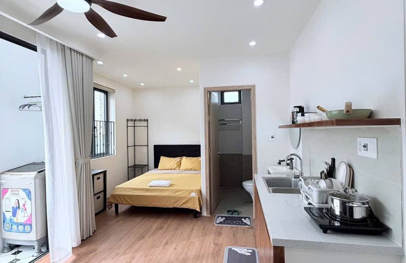 Bright furnished studio apartment with balcony for rent, Son Tra, Da Nang, Vietnam