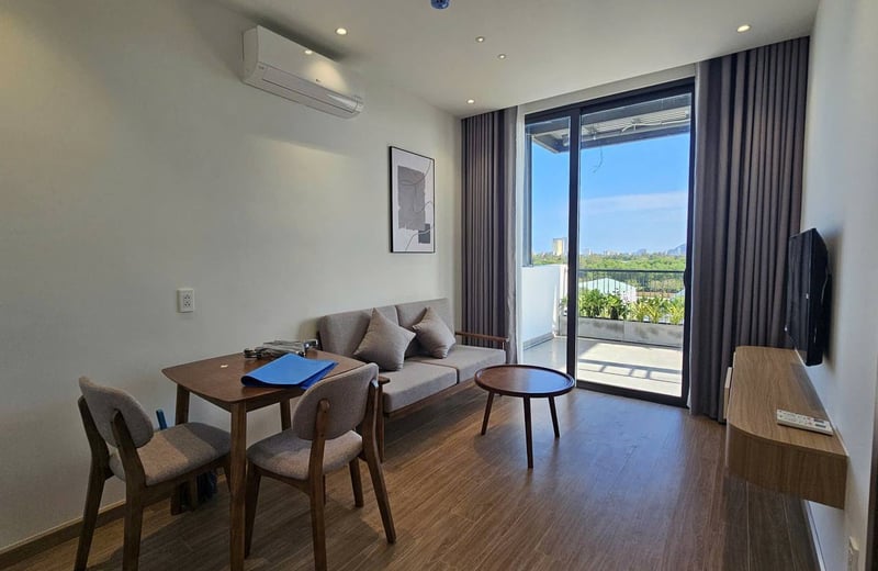 Alquiler de apartamento luminoso amueblado con balcón, Khue My, Da Nang, Vietnam