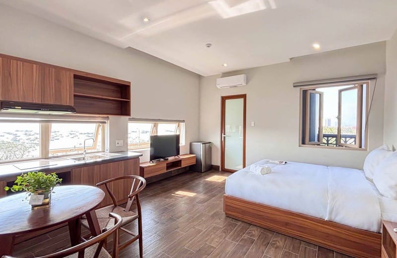 Аренда светлой студии с видом на море, Son Tra, Дананг, Вьетнам