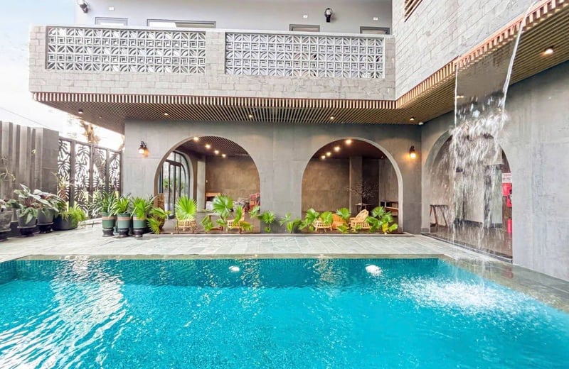 Аренда светлой студии с видом на море, Son Tra, Дананг, Вьетнам