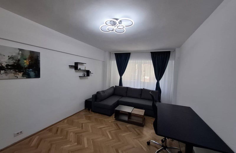 Komfortable wohnung mit balkon zur miete, 70 м², Sektor 4, Bukarest, Rumänien