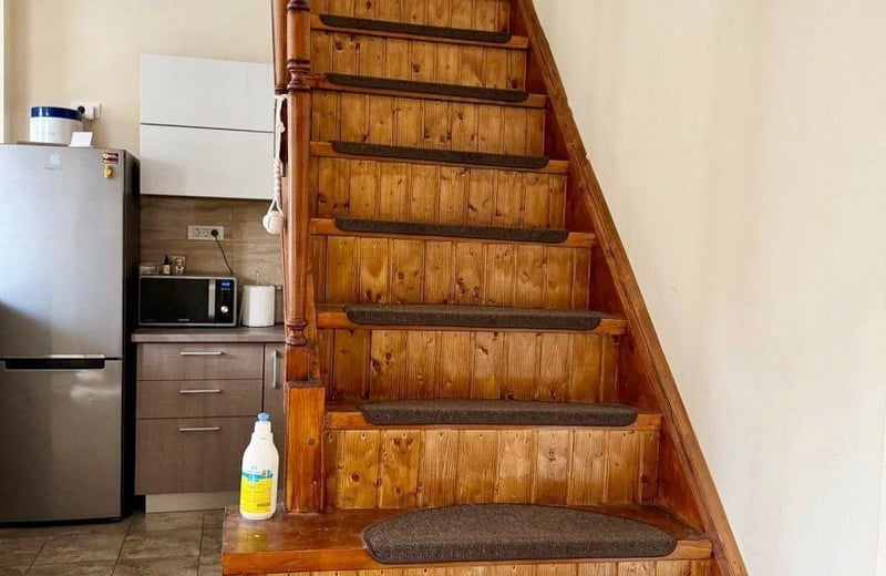 Comfortable furnished house with yard for rent, Constanța, Romania