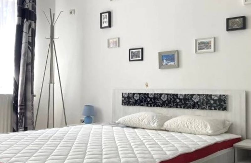 Аренда уютной квартиры с отдельной спальней и балконом, 6 сектор, Бухарест, Румыния