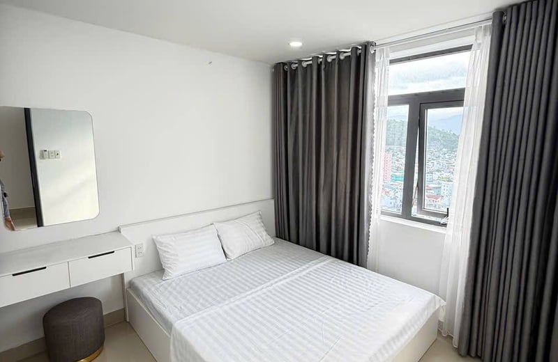 Geräumige möblierte wohnung mit blick auf stadt und meer zur miete, 74 м², Nha Trang, Vietnam