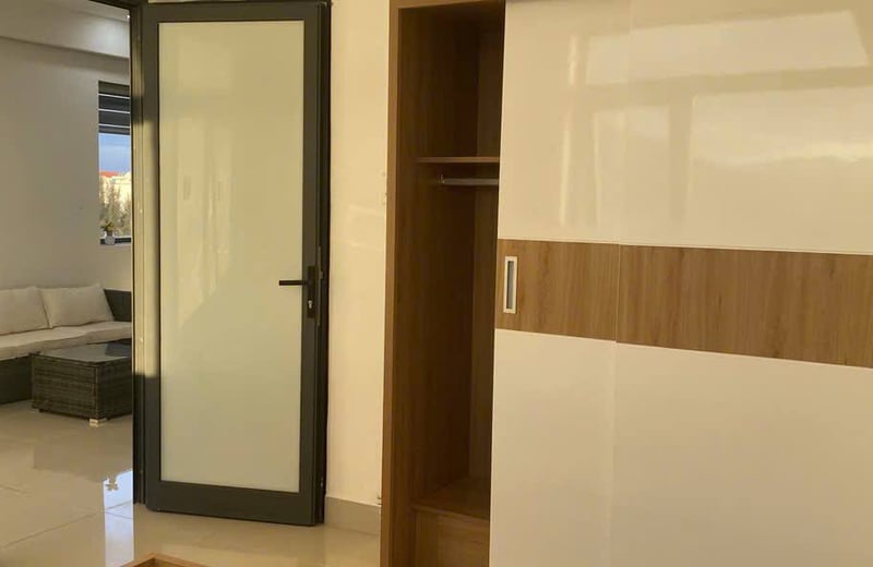 Аренда просторной меблированной квартиры с панорамным видом на море, 74 м², Нячанг, Вьетнам