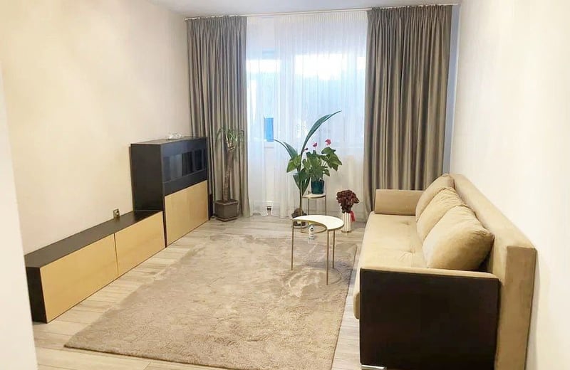 Аренда комфортной квартиры с балконом, Фалеза Норд, Констанца, Румыния