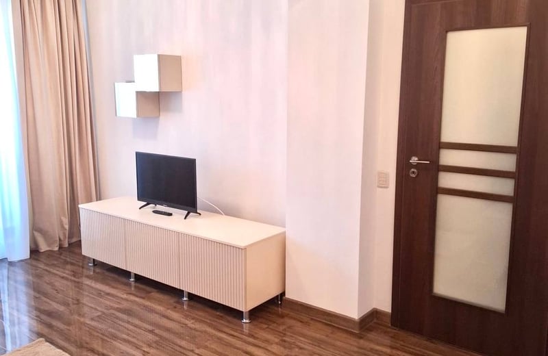 Alquiler de apartamento amplio, cómodo, con cocina independiente, Sector 6, Bucarest, Rumanía