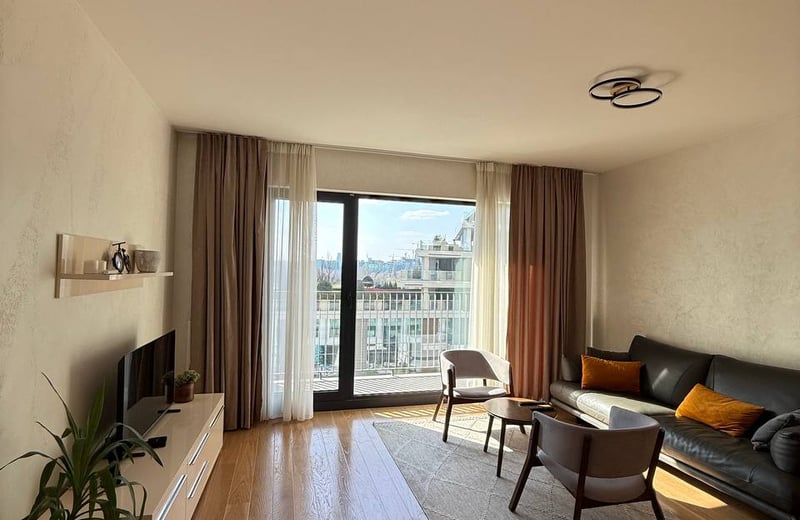 Alquiler de apartamento amplio, moderno, con vista al río en el complejo residencial BW Terra, 90 m², Belgrado, Serbia