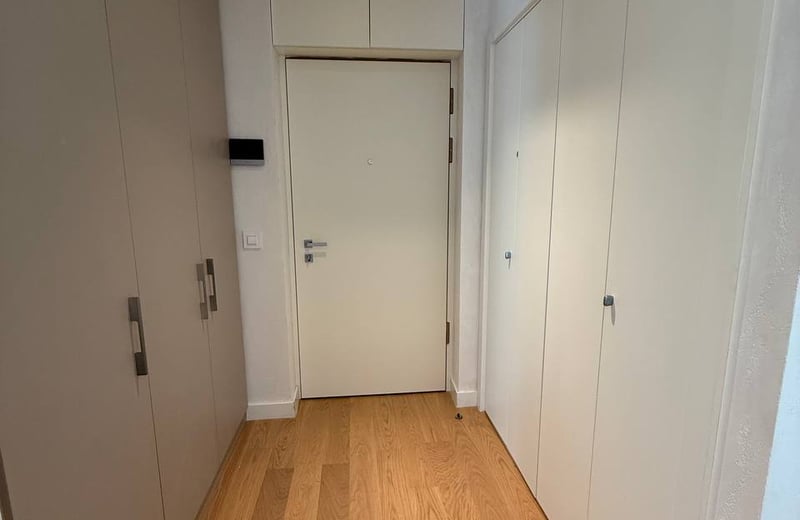 Alquiler de apartamento amplio, moderno, con vista al río en el complejo residencial BW Terra, 90 m², Belgrado, Serbia