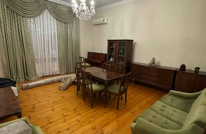 Аренда просторного, меблированного дома с гаражом, 120 м², Батуми, Грузия