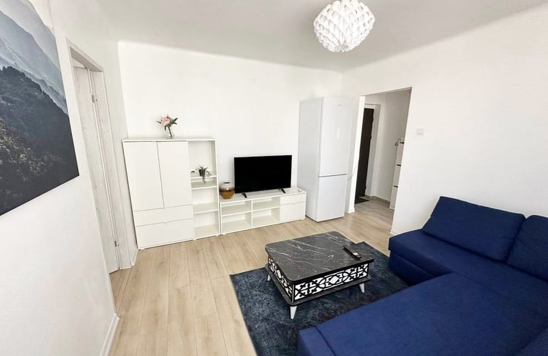 Location appartement confortable, meublé, Constanța, Roumanie