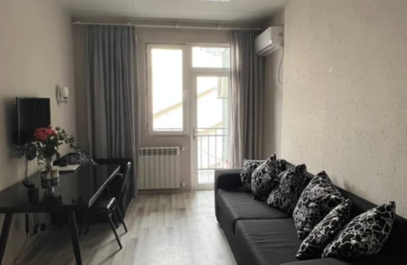Location appartement lumineux, propre, meublé, 50 м², Batumi, Géorgie