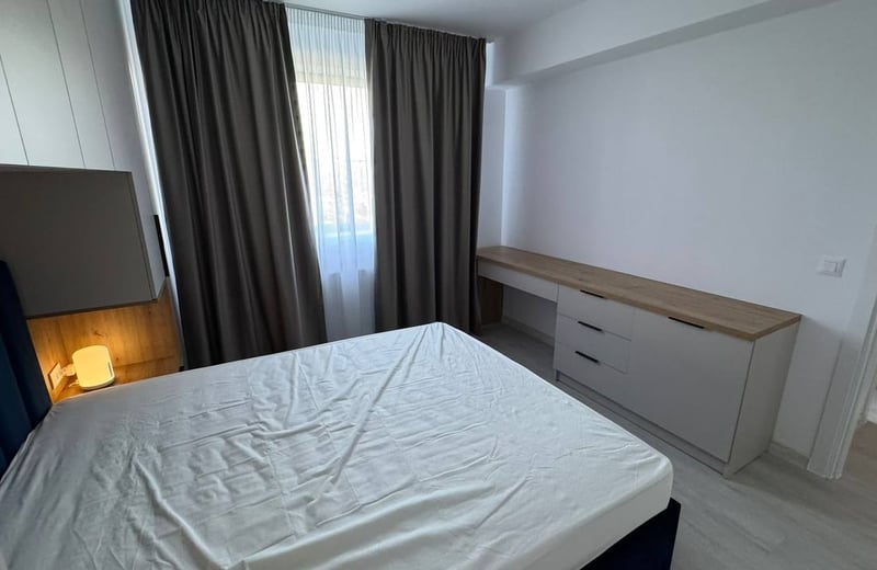 Alquiler de apartamento moderno, amueblado, con balcón, 52 m², Bucarest, Rumanía