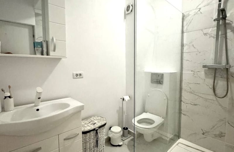 Spacious apartment with stunning sea view for rent, Mamaia, Romania