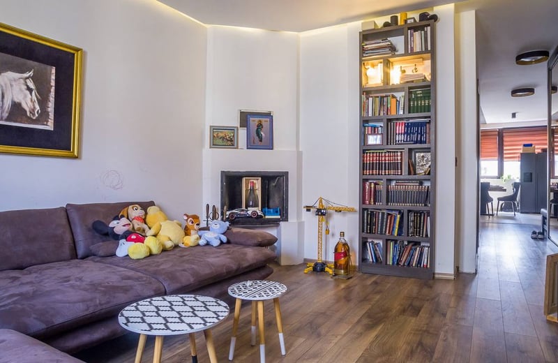 Stilvolle zweistöckige 3-Zimmer-Wohnung mit Terrasse zur Miete, 103 m², Stadtzentrum, Belgrad, Serbien