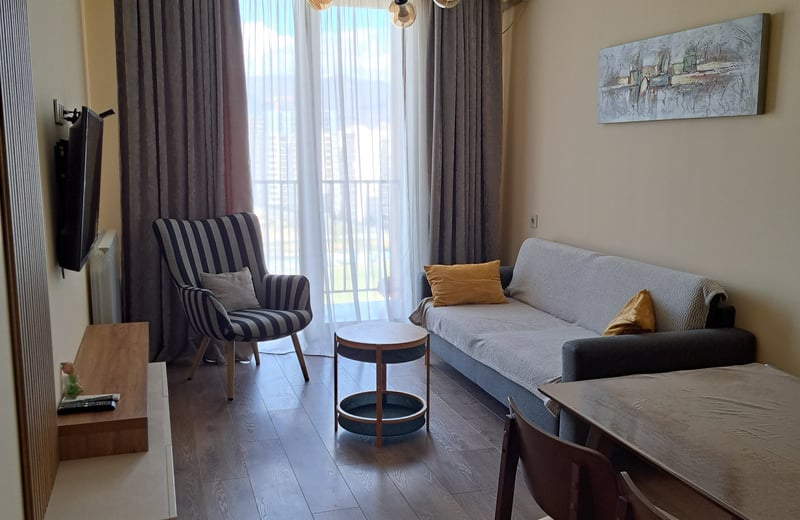 Alquiler de moderno y cómodo apartamento, Big Digomi, Tbilisi, Georgia