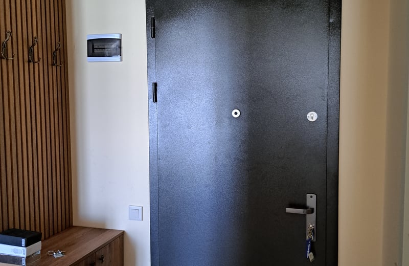 Alquiler de moderno y cómodo apartamento, Big Digomi, Tbilisi, Georgia