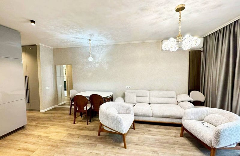 Helle, moderne Wohnung zur Miete, 75 м², Batumi, Georgien