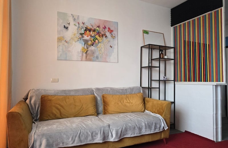 Location d’un appartement confortable et meublé avec place de parking, 64 м², Mamaia Sat, Roumanie