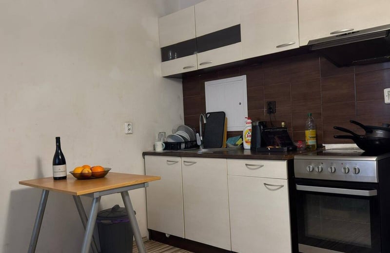 Location d'un studio chaleureux et meublé, Petržalka, Bratislava, Slovaquie