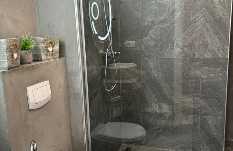 Location d'un appartement moderne et confortable près de la plage, 50 m², Mamaia, Constanța, Roumanie