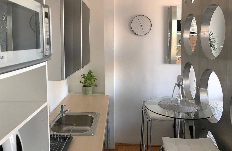 Alquiler de estudio elegante y soleado de 25 m², Bratislava, Eslovaquia