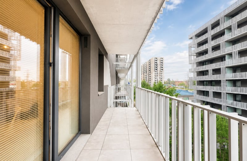 Modern and new 2-room apartment with parking, Wola, Warsaw