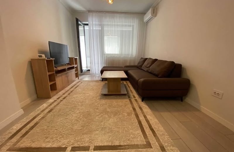 Se alquila apartamento espacioso y amueblado, Tomis Plus, Constanta