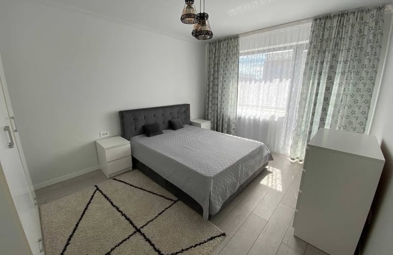 Se alquila apartamento espacioso y amueblado, Tomis Plus, Constanta