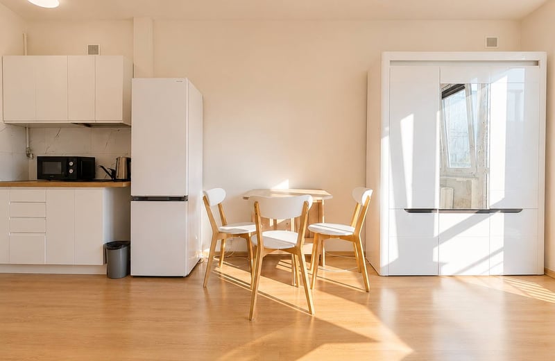 Bright Studio 25m² with Panoramic View for Rent, Śródmieście, Warsaw, Poland