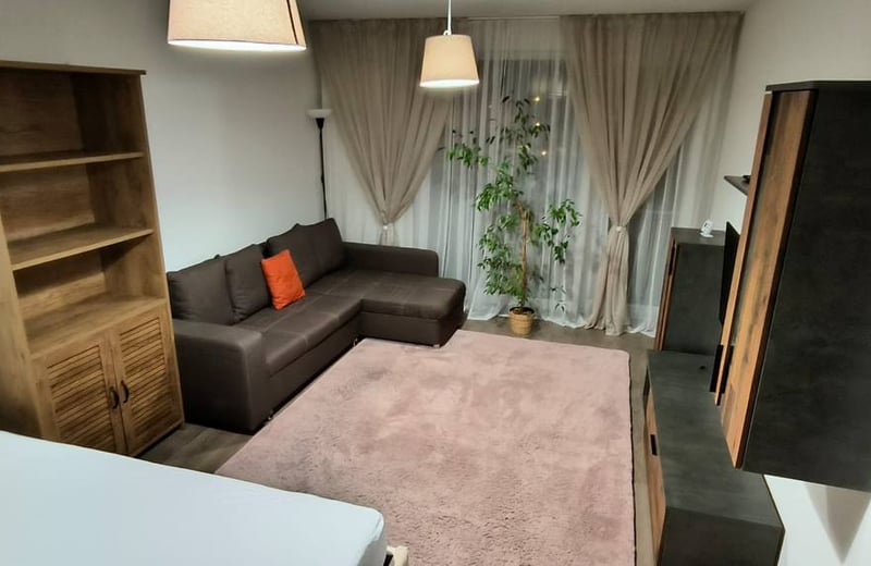 Cozy, Furnished 1-Bedroom Apartment for Rent, Urban Plaza, Brașov