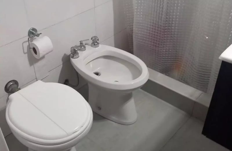 Alquiler a largo plazo de 2 ambientes amoblado en Buenos Aires, Argentina, Recoleta