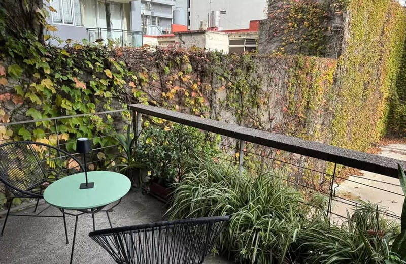 Langzeitmiete – 3-Zimmer-Wohnung mit Balkon und Pool in Buenos Aires, Argentinien, Palermo