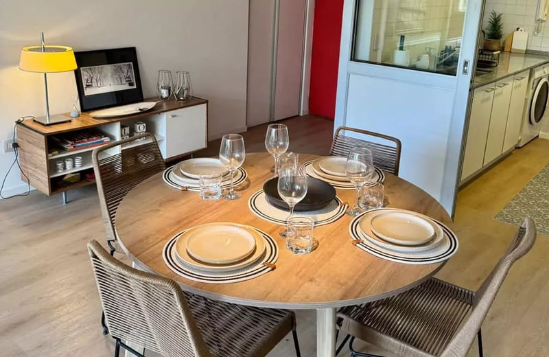 Langzeitmiete – 3-Zimmer-Wohnung mit Balkon und Pool in Buenos Aires, Argentinien, Palermo