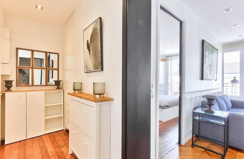 Spacious 3-room apartment 66 m in the heart of Paris
