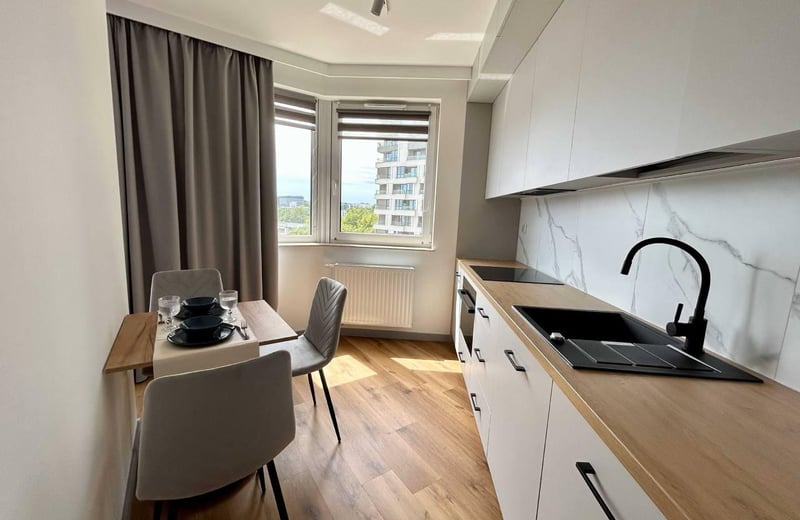 Cozy 2-room apartment 42 m2 with balcony in Krakow