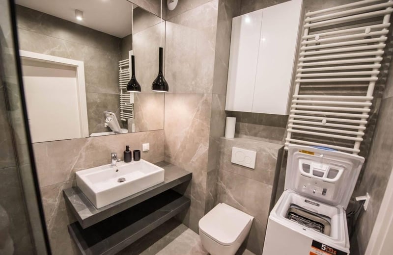 Modern 2-room apartment 56 m2 with furniture in Krakow