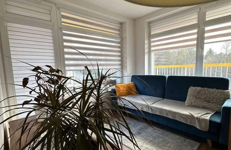 Amplio apartamento de 3 habitaciones de 57 m2 con muebles en Cracovia.
