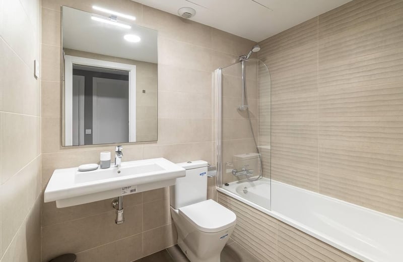 Spacious apartment 20 minutes from Barcelona