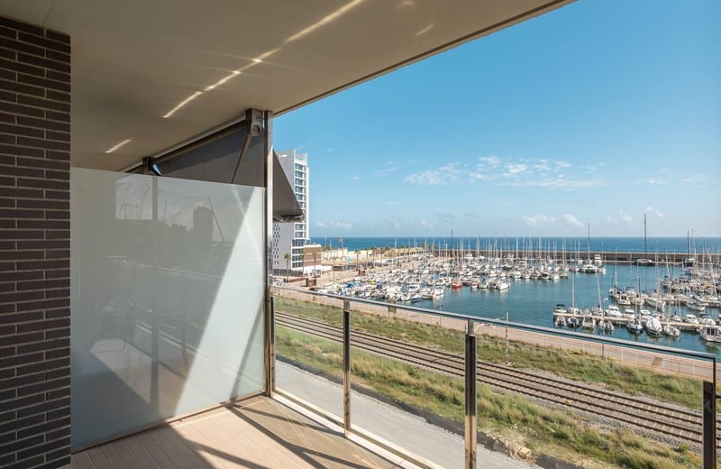 Spacious apartment 20 minutes from Barcelona