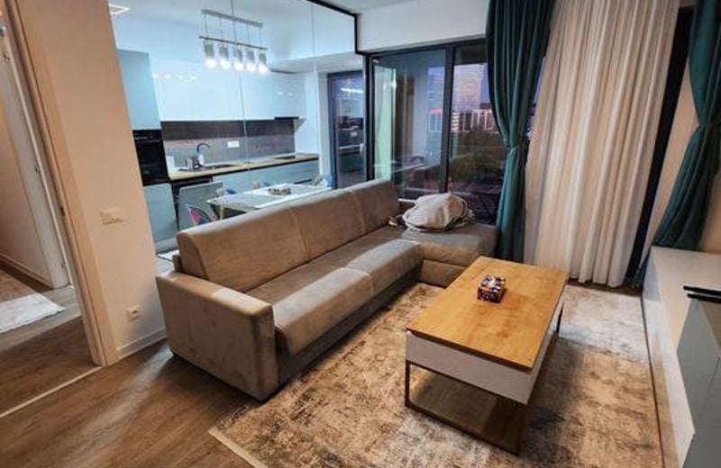 Spacious Apartment in Cloud 9 Residence with Promenada View, Bucharest