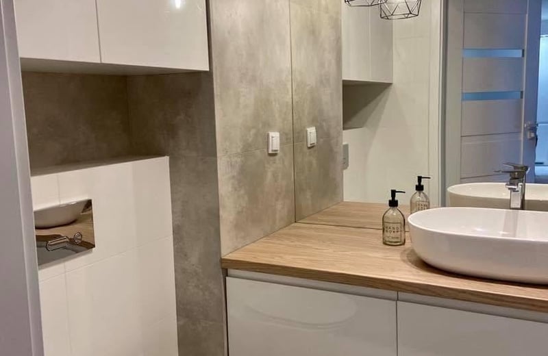 Bright 2-Room Apartment with Balcony in Podgórze, Kraków