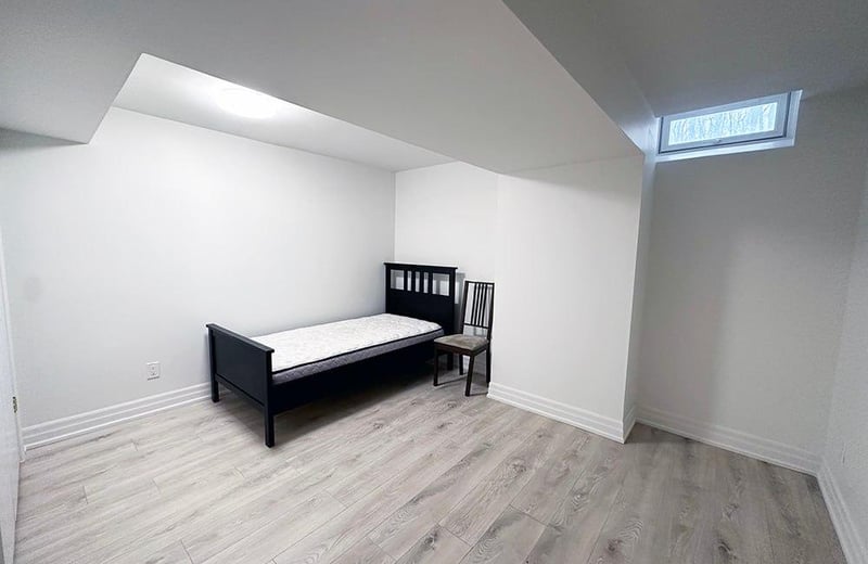 Prime Location Basement Apartment for Rent, Thornhill Woods – Near Schools & Parks