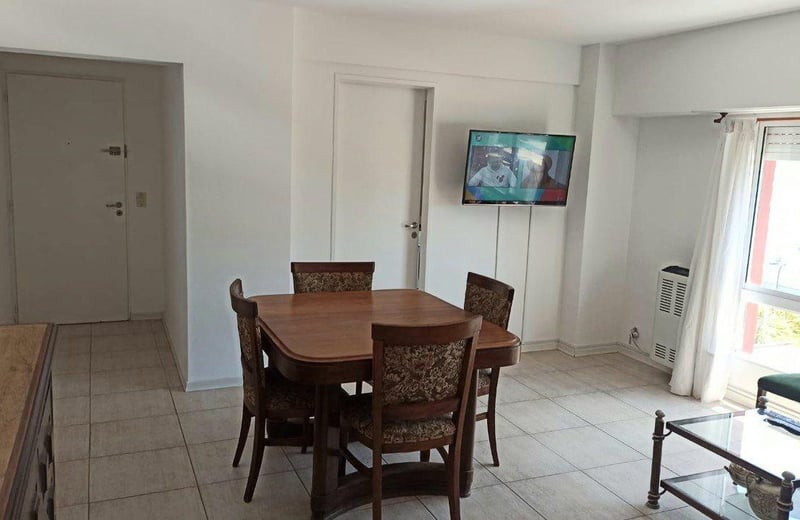3-Bedroom Apartment with Covered Parking in Mar del Plata