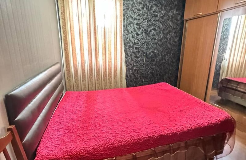 ALQUILER Apartamento de 3 habitaciones 100m² en Batumi, Calle Tabidze 7