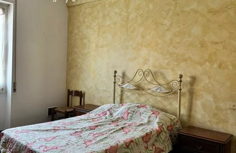 Rent 2-room Apartment with Terrace, Genoa, San Teodoro Area