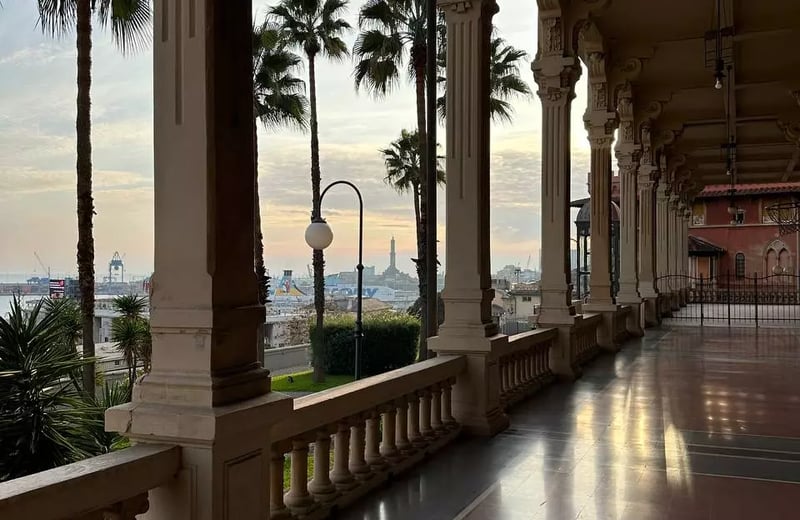 Rent a 2-room Apartment in Palazzo Miramare with Terrace and Garden, Genoa