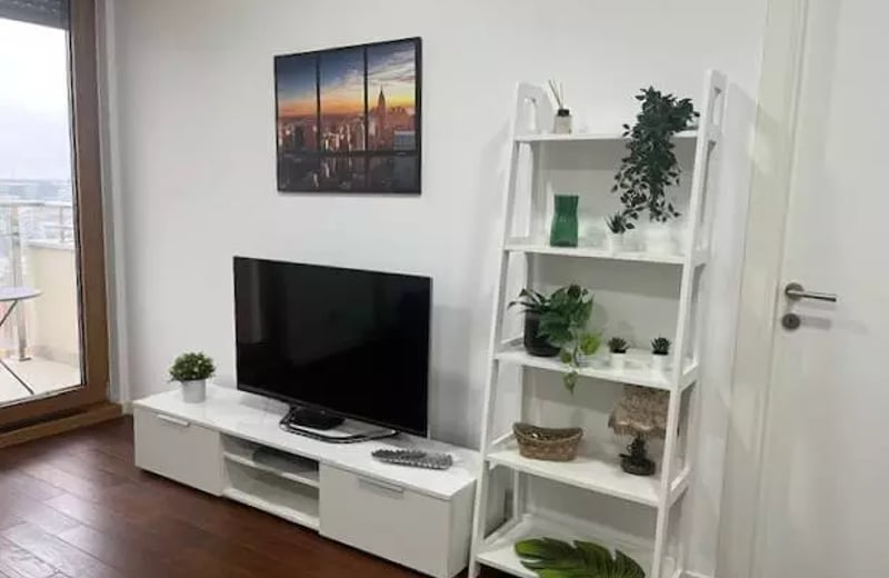 Alquiler a largo plazo de un apartamento de 2 habitaciones en el barrio premium "A Block", Belgrado