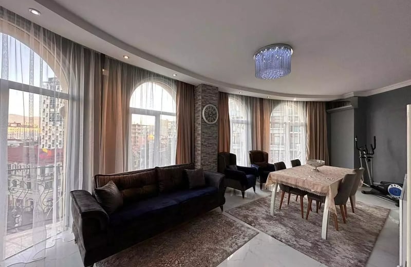 Long-term Rental of 2+1 Apartment on Chavchavadze St. 32, Batumi